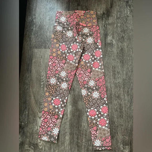 Aerie chill play move floral leggings - Picture 4 of 4